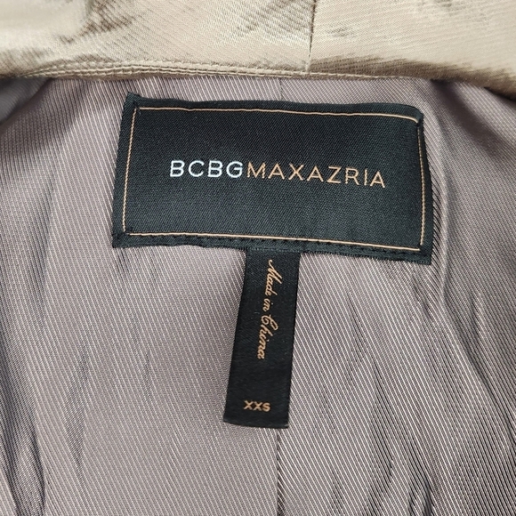 BCBG shiny crop Spring jacket - Picture 11 of 12
